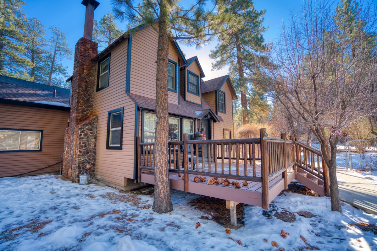 Castillo Landing Cabin in Big Bear, California